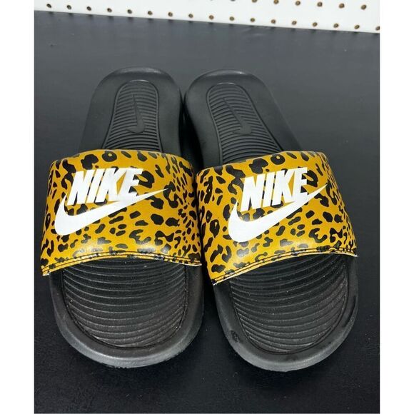Nike sandals - Picture 1 of 5